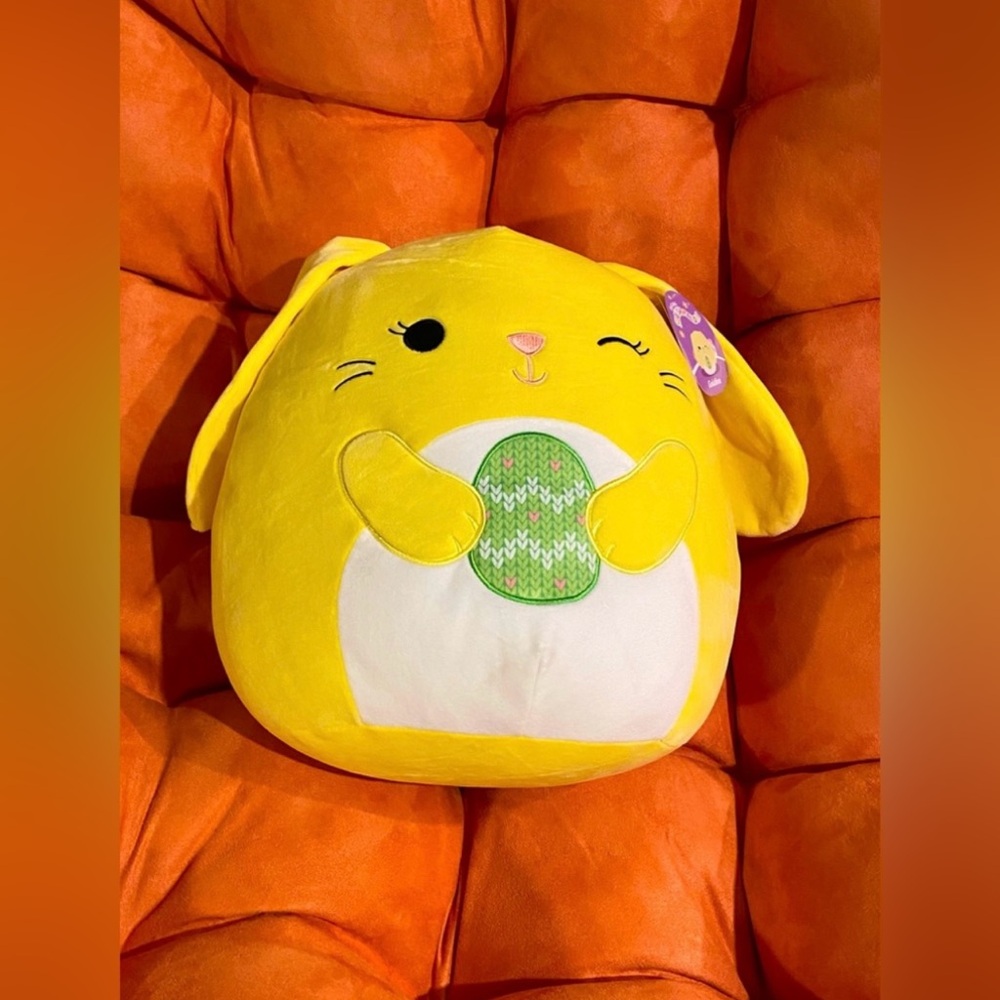 NWT Squishmallows Goldine spring bunny yellow green and white 14”